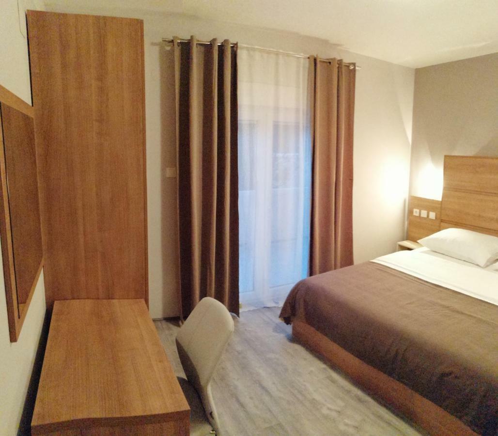 Apartmani Simon โลปาร์ ภายนอก รูปภาพ